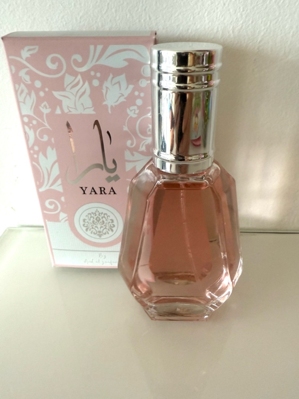 🧁🍑🍪🍓YARA Pink Floral Eau de Parfum - Pink Bottle & Box 50 ml - Picture 2 of 4